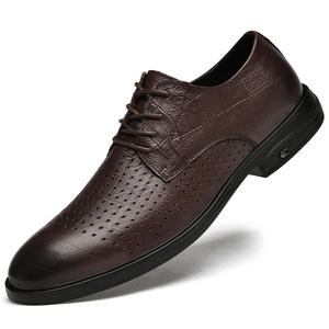 Zapatos informales de verano para hombre, de cuero hueco, con punta redonda, transpirables, cómodos, con cordones, suela de goma antideslizante - Product Image 1