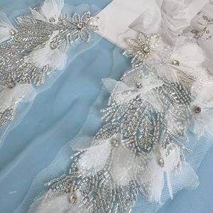 Aplique de <span class=keywords><strong>Chiffon</strong></span> com Strass e Miçangas, Bordado Artesanal em Tule para Vestido de Noiva Chinês Cheongsam - Suprimentos para Noivas - Product Image 2