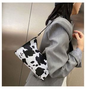 I-0230 Popular New Niche Design Fashion <b>Candy</b> Pattern Single Shoulder Underarm Portable Women's Bag Summer Autumn Winter Chains - Product Image 6