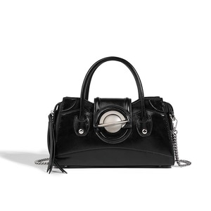 Ventes directes d'usine de sacs à main de mode multicolores avec des boucles en métal et une personnalité unique - Product Image 1