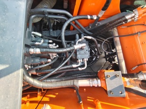 รถขุดตีนตะขาบมือสอง Doosan DX300LC-9C ขนาด 30 ตัน รถขุดไฮดรอลิก Doosan DX300LC-9C มือสอง สำหรับงานขุดเหมืองและงานดิน - Product Image 6