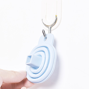 Entonnoir télescopique pliable en silicone de qualité alimentaire pour le versement d'huile, usage culinaire - Product Image 3