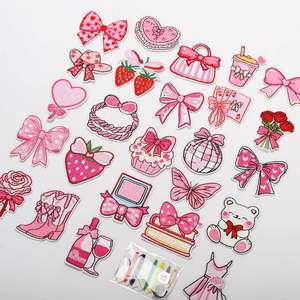 Nuevo Parche Termoadhesivo para el Día de San Valentín con Diseño de Rosa Rosa, Pastel, Fresa, Vino Tinto y Café Rosa - Product Image 2