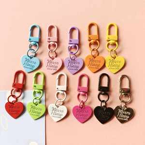 Porte-clés créatif en métal couleur bonbon, DIY, design frais et naturel, pour pendentif, bijoux personnalisés en forme de cœur mignon, lettres anglaises - Product Image 2