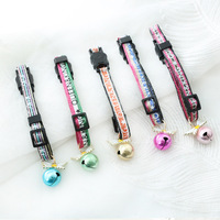 Colliers confortables en polyester pour animaux de compagnie, style coupé, avec motif lettres, clochettes perlées et ailes d'ange silencieuses pour chiens et chats de petite/moyenne taille
