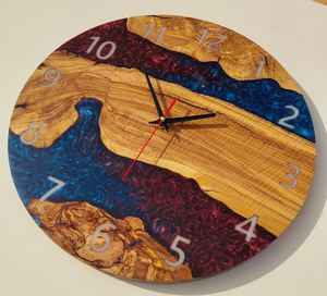 Horloge murale artisanale en résine, élégante, durable, fonctionnelle, stylée et de haute qualité, parfaite pour le salon, la chambre, le bureau, la maison - Product Image 4