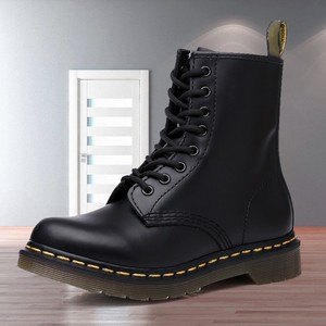 Bottes Martin pour hommes, à bout rond, en cuir, avec semelle extérieure en caoutchouc résistante à l'abrasion, style décontracté et tendance - Product Image 1