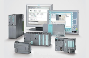 Módulo de Interfaz 6ES7 365 0BA01 0AA0/OAAO S7 300, Componente de Expansión IM 361, 8 E/S, 240V, RAM - Product Image 1