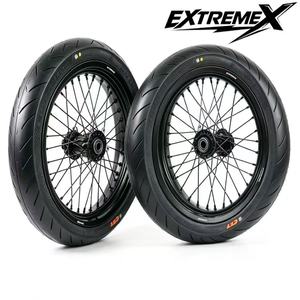 Ensemble de roues Supermoto de 17 pouces pour Talaria <span class=keywords><strong>Komodo</strong></span> |   2.5x17 Avant + 3.5x17 Arrière avec pneus CST 100/130 - Product Image 4