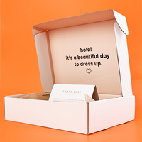 Boîte d'emballage cadeau pour vêtements avec impression personnalisée, boîte d'expédition en carton avec logo personnalisé, boîtes d'expédition en carton ondulé