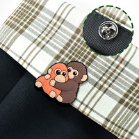 Gibleitz – Épingles personnalisées en PVC au design de dessins animés, boucles colorées pour vêtements, série Punch the Monkey