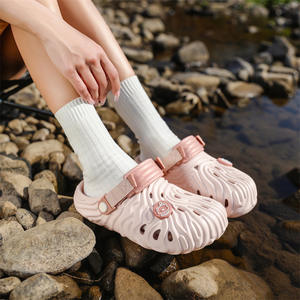 Damen EVA Hausschuhe Sandalen Künstlerische Wellenform Clog Schuhe Anti-Rutsch-Runde Zehen Langlebige Sommer höhle Slipper für Lady <span class=keywords><strong>Girl</strong></span> - Product Image 1