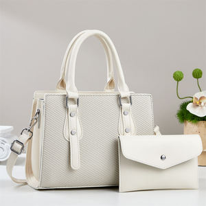 กระเป๋าสะพายไหล่ผู้หญิงหนัง PU คุณภาพสูงรุ่นใหม่ล่าสุด แฟชั่นทันสมัย กระเป๋าถือหรูหราสำหรับผู้หญิง - Product Image 1