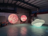 Globe lunaire gonflable LED télécommandé pour événements sur le thème des neuf planètes, affichage publicitaire, structures gonflables