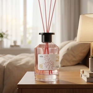Fabrika OEM Çevre Dostu 200ml Sıvı Çubuklu Oda Kokusu Cam Şişesi Ofis ve Otel Kullanımı İçin Gül Kokulu - Product Image 5