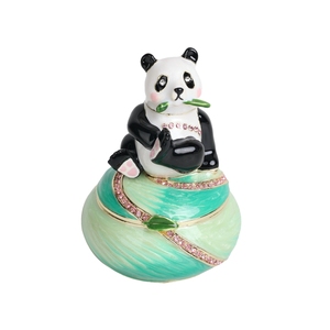 Shinnygifts handmade Pewter men <span class=keywords><strong>Panda</strong></span> hộp đính Hộp Men đồ trang sức Hộp Quà Tặng <span class=keywords><strong>Panda</strong></span> quà lưu niệm thủ công kim loại - Product Image 1