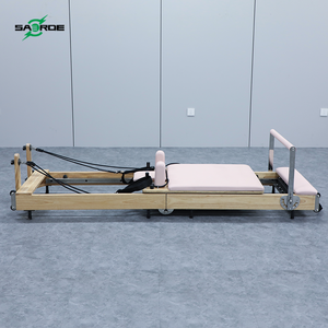 SAERDE Reformer <span class=keywords><strong>de</strong></span> Pilates Plegable <span class=keywords><strong>de</strong></span> Madera <span class=keywords><strong>de</strong></span> Arce <span class=keywords><strong>con</strong></span> Caja y Tabla <span class=keywords><strong>de</strong></span> Salto, Comercial para Estudio, Personalizable - Product Image 3