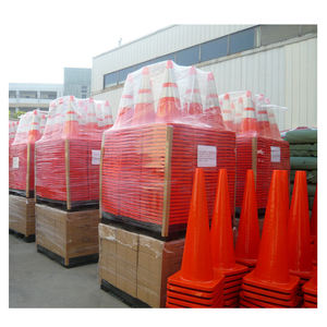 Hoge Kwaliteit 700Mm China Producent Glasvezel Basis Reflecterende Gebruikte Avenue Rubber Veiligheid Verkeerskegel - Product Image 4