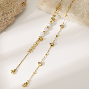 Bracelet à breloques pour femme en acier inoxydable plaqué or 18 carats avec design géométrique, style tendance pour les occasions d'anniversaire - Product Image 3