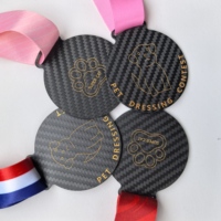 Médailles personnalisées en fibre de carbone véritable, design sur mesure, gravure laser personnalisée, médailles de course RC en fibre de carbone 3K pour souvenirs