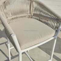 Bar de chaises hautes d'extérieur en corde de patio moderne et table haute en aluminium de couleur blanche pour tous les temps