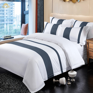 Couette d'hôtel en polyester, garnissage hiver, taille Queen, hypoallergénique, écologique, super douce, housse de couette lavable en machine - Product Image 1