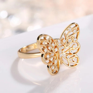Anello da Donna a Forma di Farfalla Traforata, Gioiello da Dito Elegante e Lussuoso in Stile Francese - Product Image 6