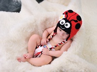EFANBEANIE, gorro de mariquita de ganchillo personalizado para niñas, gorros de punto hechos a mano, personaje de dibujos animados rojo, estampado de letras de camuflaje, viaje