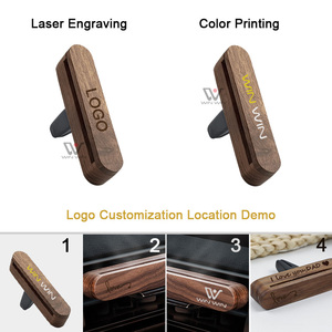 2025 Logo personalizable <span class=keywords><strong>Clip</strong></span> de ventilación de coche de madera de lujo Parabrisas alto Iluminación ambiental Perfume de larga duración Ambientador colgante - Product Image 3