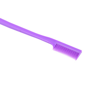 Ensemble d'outils de coiffure Playboy, peigne en plastique avec brosse et peigne à queue pour usage en salon - Product Image 3
