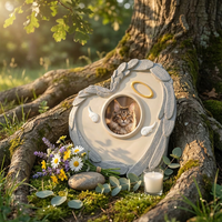 Statue commémorative élégante en résine pour animaux de compagnie (chiens et chats) avec ailes d'ange et halo, peinte à la main, en forme de cœur, pour petits animaux, vente en gros