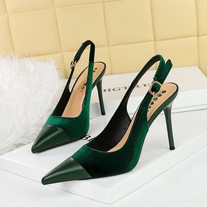 8315-1 Escarpins pour femmes Bigtree à talons hauts, coupe basse, en daim velours épais, bout pointu cousu, bride arrière ajourée - Product Image 2