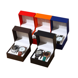 Boîte d'emballage pour montres en PU à couvercle rabattable, très vendue à l'international, boîte cadeau élégante, boîte de rangement carrée pour montres mécaniques - Product Image 1