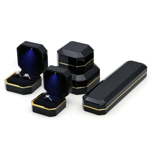 Jinsky 2024 thiết kế mới dẫn ánh sáng vòng boxs cao cấp hộp quà tặng năm mảnh đặt hộp - Product Image 6