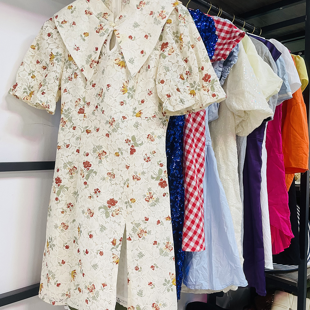 buy designer clothes in bulk