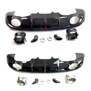 Diffusori Posteriori Neri Lucidi Stile RSQ5 per Audi Q5 SQ5 8R 8R.5 2008-2018, con Terminali di Scarico - Product Image 2
