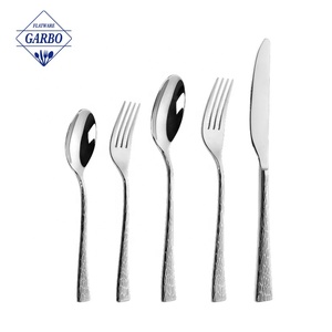 Bán buôn biểu tượng tùy chỉnh Bộ quà tặng sang trọng bạc siêu chất lượng cao 316 dao kéo đặt bạc Thép không gỉ 18/10 Flatware - Product Image 2