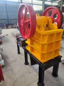 Machine de concassage de basalte de granit de galets PE150x250 PE200x300 3 5tph concasseur à mâchoires de moteur diesel dans l'exploitation minière de carrière <span class=keywords><strong>en</strong></span> <span class=keywords><strong>Namibie</strong></span> Zimbabwe - Product Image 4