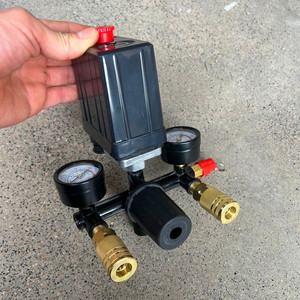 Conjunto de Soporte Bama para Interruptor de Presión de Compresor de Aire 90-120 PSI con Conectores Rápidos Americanos - Product Image 2
