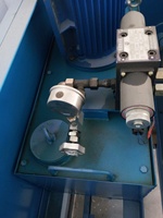 Plieuse de tôles hydraulique multifonctionnelle pour cintrer et plier les tôles