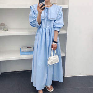 <span class=keywords><strong>Abito</strong></span> Estivo 2026 Elegante in Morbido Tessuto Azzurro con Colletto a Doppio Strato, Bottoni e Maniche a Lanterna - Product Image 3