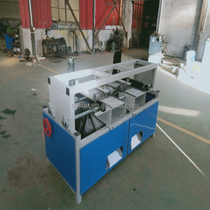 Macchina Automatica a Doppia Testa Motorizzata per Intaglio e Scanalatura di <span class=keywords><strong>Pallet</strong></span> <span class=keywords><strong>in</strong></span> <span class=keywords><strong>Legno</strong></span> con Potenza di 5kW, Attrezzatura per Lavorazione del <span class=keywords><strong>Legno</strong></span> con Trattamento Superficiale - Product Image 4