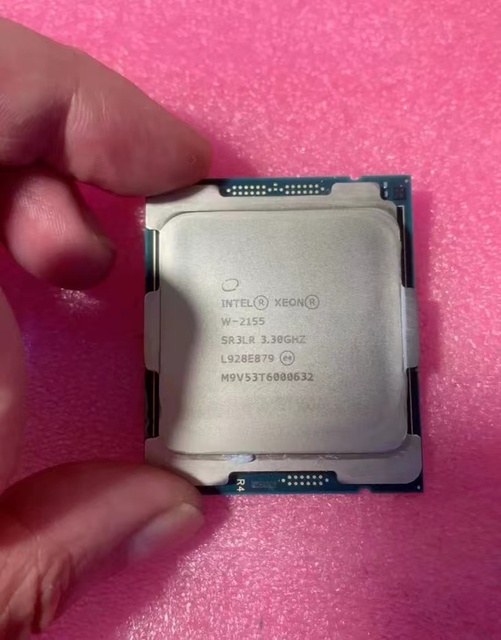 Factory Price W-2155 4.5GHz CPU Processor Brand New and Original W-2155 CPU ProcessorIn Stock