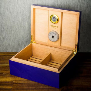 กล่องของขวัญคริสต์มาสทำจากไม้สนโบราณสไตล์การเดินเรือแกะสลักขัดเงาสำหรับจัดแสดงที่บ้าน - Product Image 2