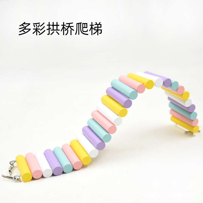 บันไดสะพานโค้งสีสันสดใส