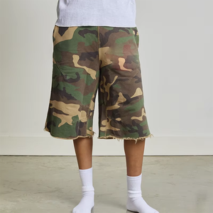Pantalones Cortos Largos de Felpa con Estampado Completo de Camuflaje Oversize, Estilo Desgastado, con Logotipo Personalizado, Venta al por Mayor, ¡Gran Demanda! - Product Image 2