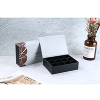 Boîte cadeau en forme de livre personnalisée en carton rigide pour bonbons, truffes, pralines avec logo, vente en gros
