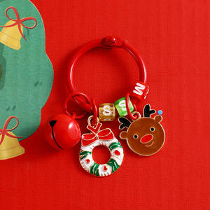 Gran oferta Kawaii llavero de Metal Santa árbol manzana ciervo muñeco de nieve diseños regalo de Navidad llaveros al por mayor - Product Image 3