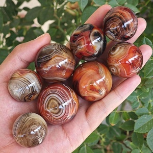 Esferas de Ágata Sardonyx Roja con Encaje, Cristales Naturales Pulidos al por Mayor para Sanación y Decoración Navideña - Product Image 4