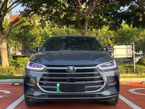 BYD Tang 2023 d'occasion DM-i PHEV 112 km Conduite à gauche 4 cylindres Turbo Cuir Automatique Jantes en alliage R20 Foncé - Product Image 2